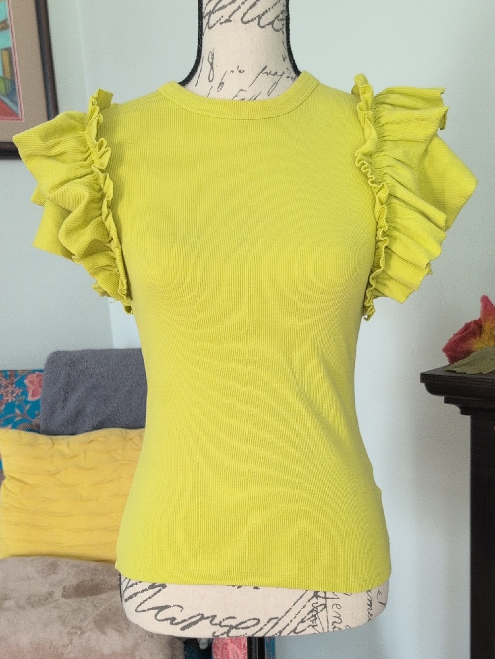 Express Ruffle Sleeve Knit Top - Yellow